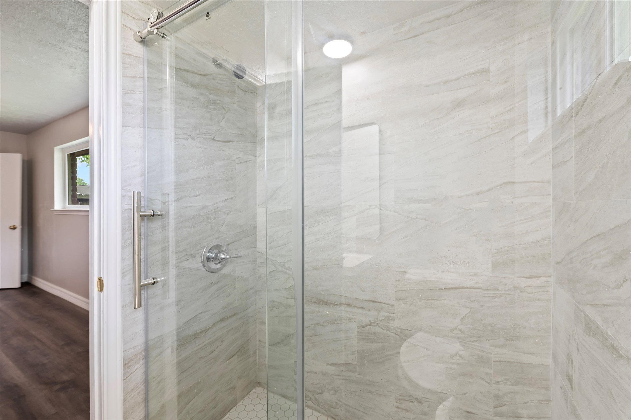 15050 Blueridge Road Missouri City, TX 77489 - Photo 21 of 30 a bathroom with a shower