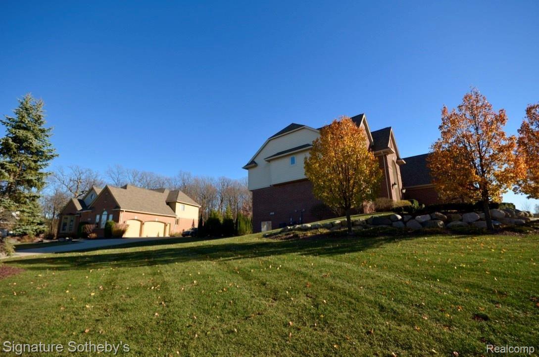 2780 North Addison Circle Rochester, MI 48306 - Photo 44 of 48 43.jpg