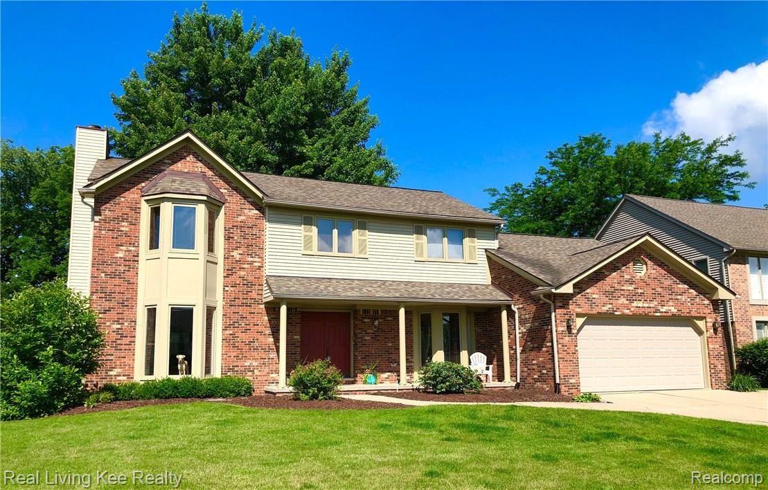 825 Augusta Drive Rochester, MI 48309 - Photo 1 of 28 IMG_0658.jpg