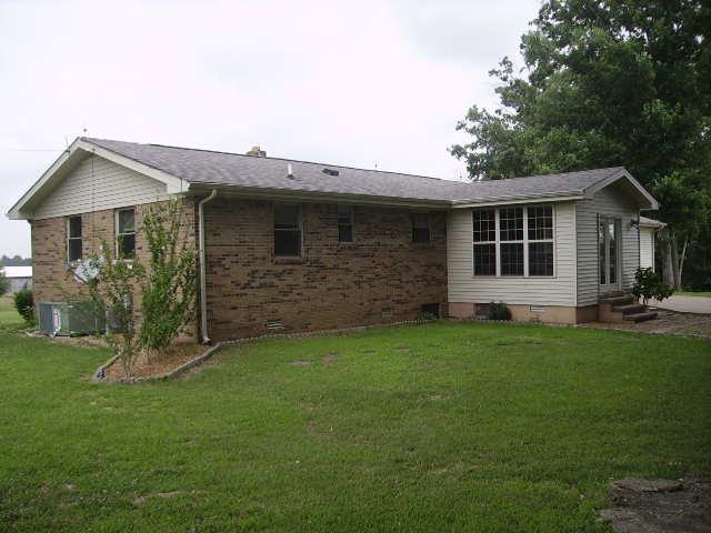 11414 Galen Road Lafayette, TN 37083 - Photo 2 of 4