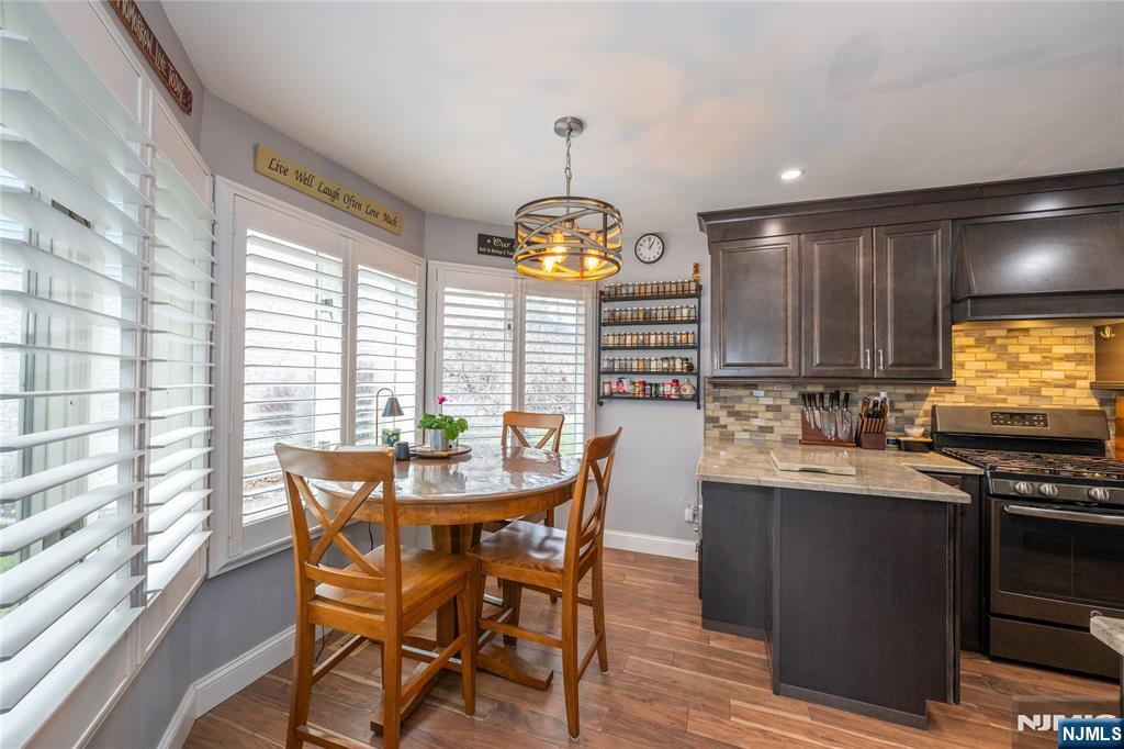35 Turnberry Road Little Falls, NJ 07424 - Photo 11 of 41