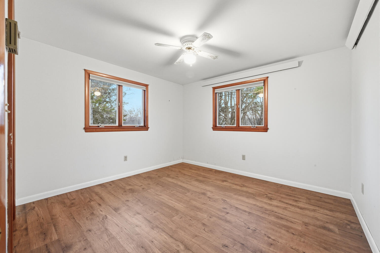 158 Pleasant Street Clinton, ME 04927 - Photo 24 of 55 158 Pleasant St Clinton-large-042-048-gr