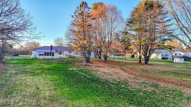 $350,000 | 158 Pleasant Street, Clinton, ME 04927