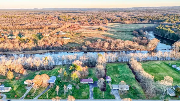 $355,000 | 158 Pleasant Street, Clinton, ME 04927