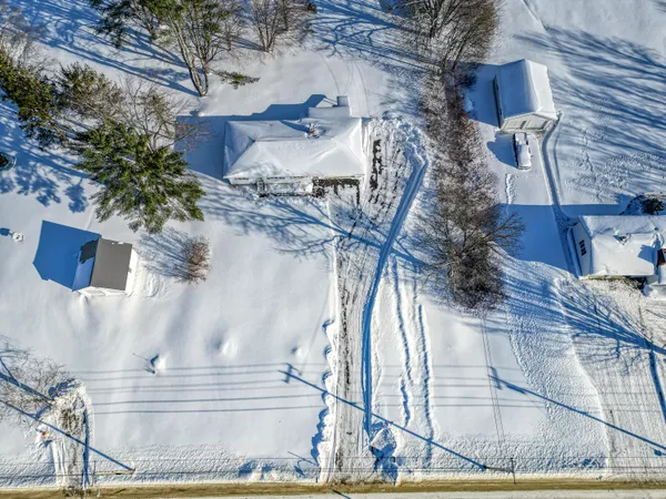 $355,000 | 158 Pleasant Street, Clinton, ME 04927