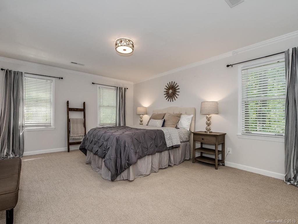 2405 Cross Country Road Charlotte, NC 28270 - Photo 17 of 33 Gallery Image 17