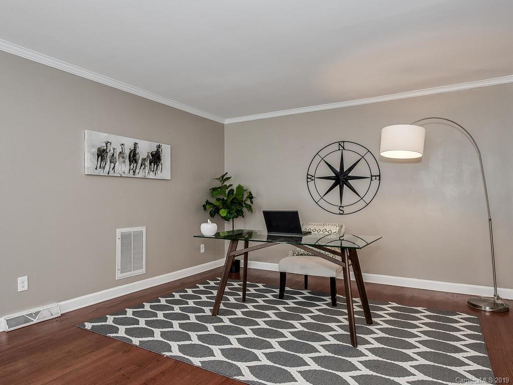2405 Cross Country Road Charlotte, NC 28270 - Photo 5 of 33 Gallery Image 5