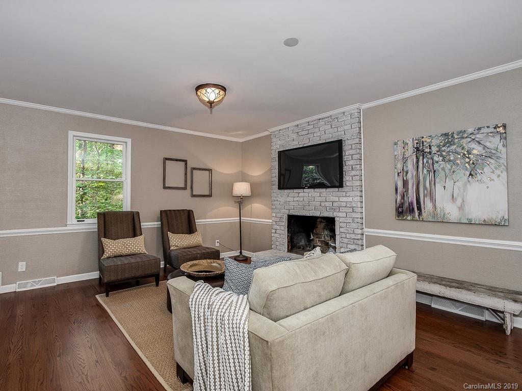 2405 Cross Country Road Charlotte, NC 28270 - Photo 10 of 33 Gallery Image 10