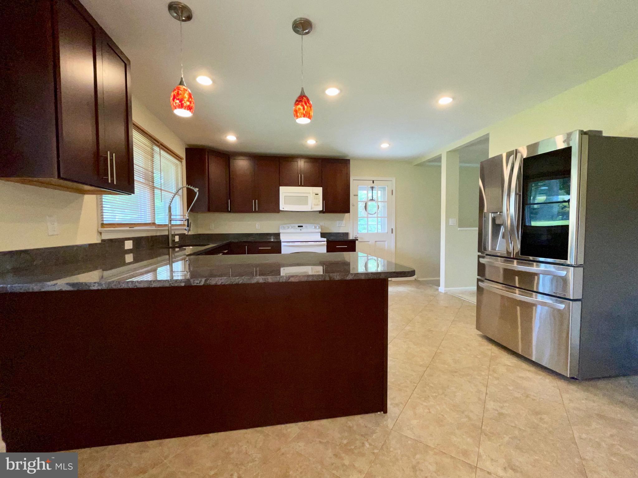 5445 Stone Road Frederick, MD 21703 - Photo 5 of 23