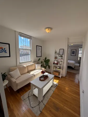 $2,625 | 409 Bloomfield Street, Unit 8, Hoboken, NJ 07030