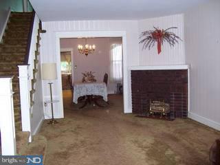 722 Kenmore Road Philadelphia, PA 19151 - Photo 3 of 6 Gallery Image 3