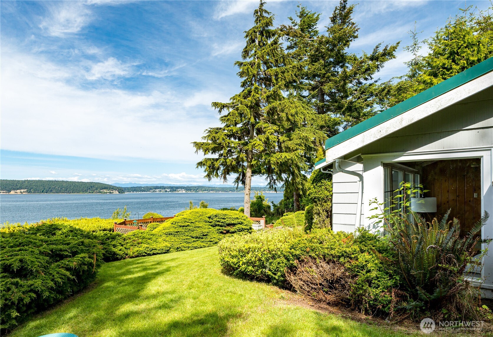 3115 Saratoga Road Langley, WA 98260 - Photo 1 of 40 Gallery Image 1