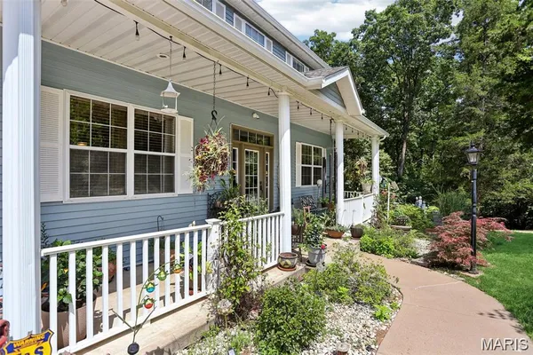 $409,900 | 9965 Shiloh Drive, Hillsboro, MO 63050