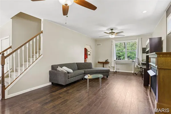 $409,900 | 9965 Shiloh Drive, Hillsboro, MO 63050
