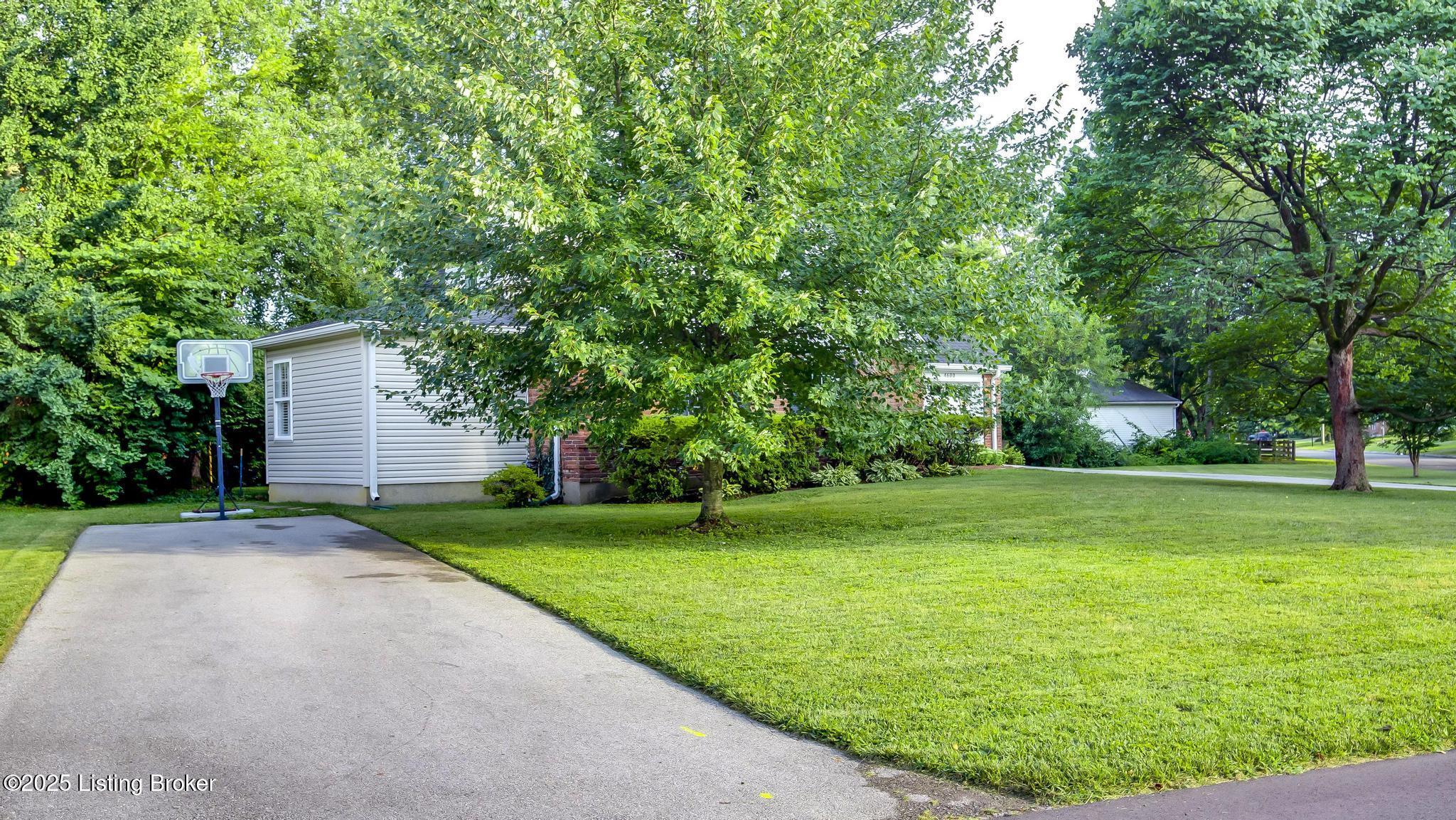 4600 Tween Road Louisville, KY 40207 - Photo 43 of 44 Second driveway provides ample off-street parking.