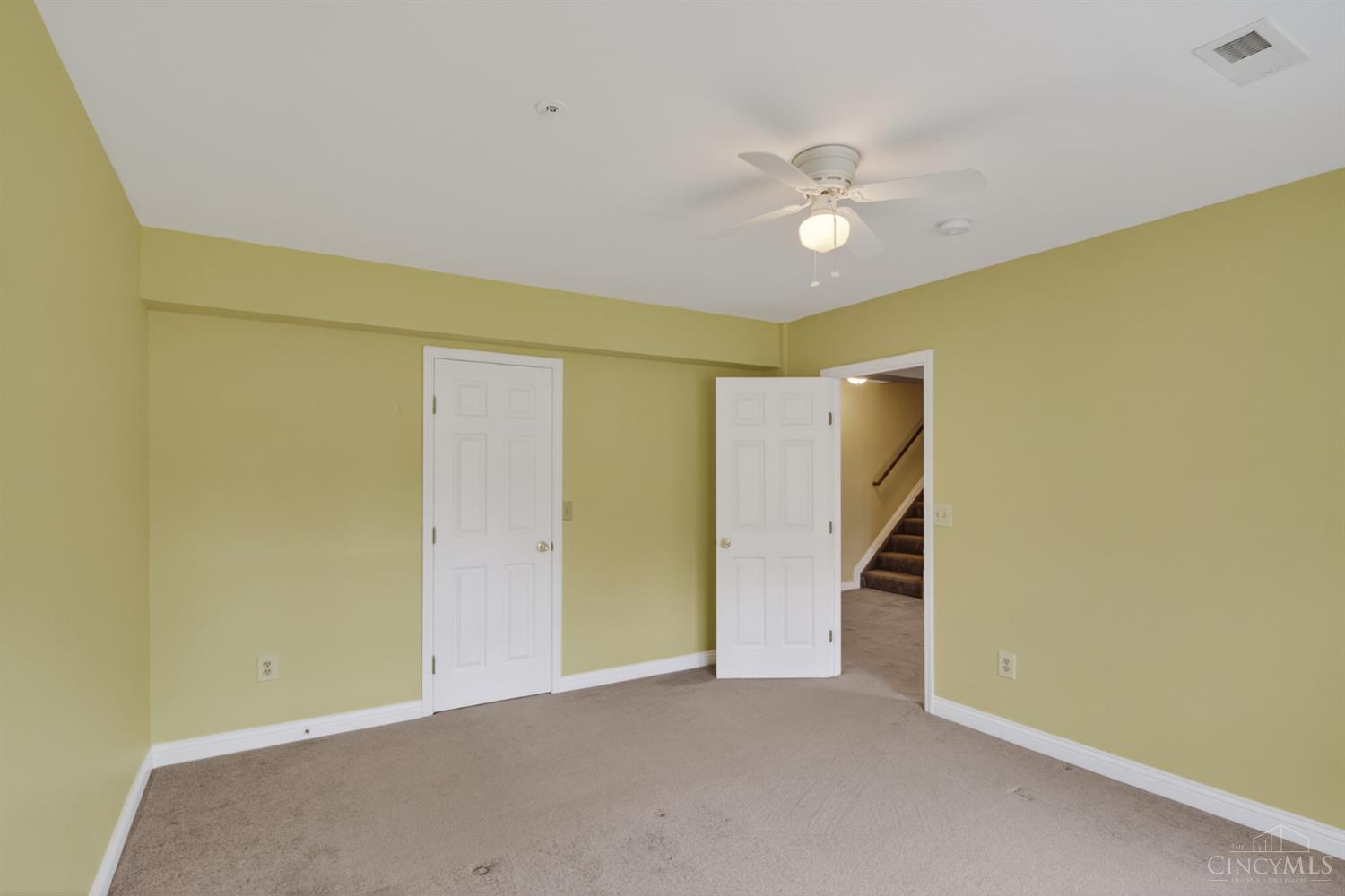 5694 Bridgetown Road, Unit 15 Cincinnati, OH 45248 - Photo 45 of 66 Gallery Image 45
