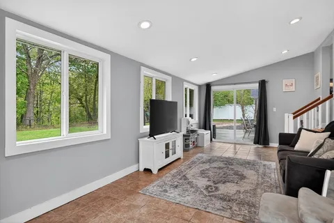 $525,000 | 31 Mountview Drive, Clinton, MA 01510