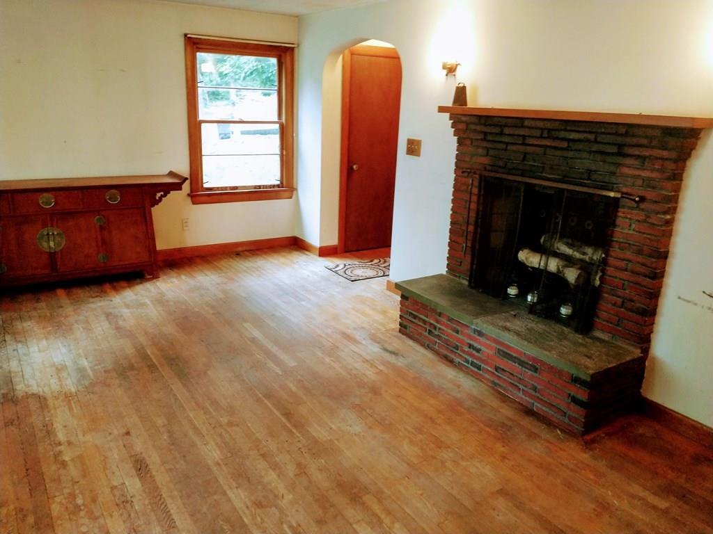 6 Youngs Road Gloucester, MA 01930 - Photo 5 of 14 Gallery Image 5