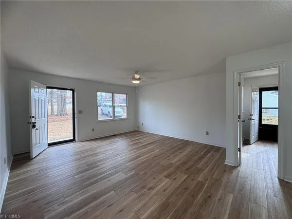 $1,500 | 2505 Highway 54, Graham, NC 27253