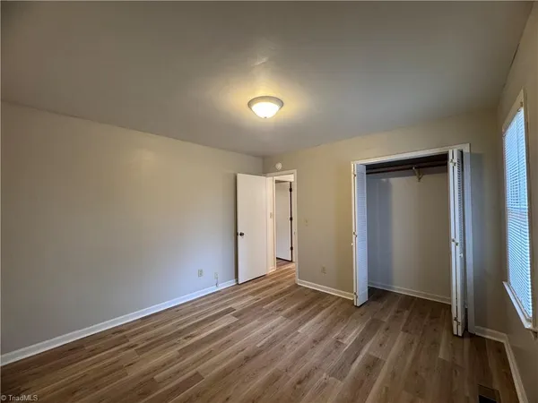 $1,500 | 2505 Highway 54, Graham, NC 27253