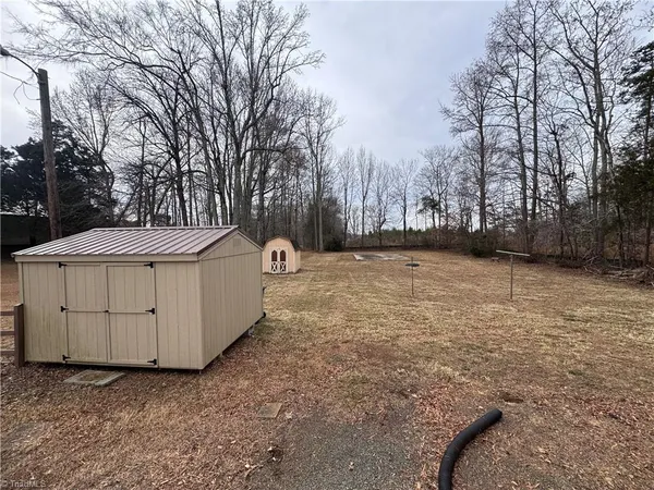 $1,500 | 2505 Highway 54, Graham, NC 27253