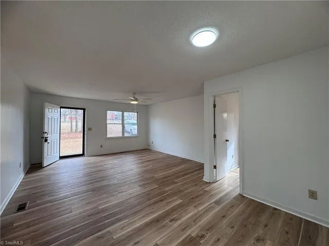 $1,650 | 2505 Highway 54, Graham, NC 27253