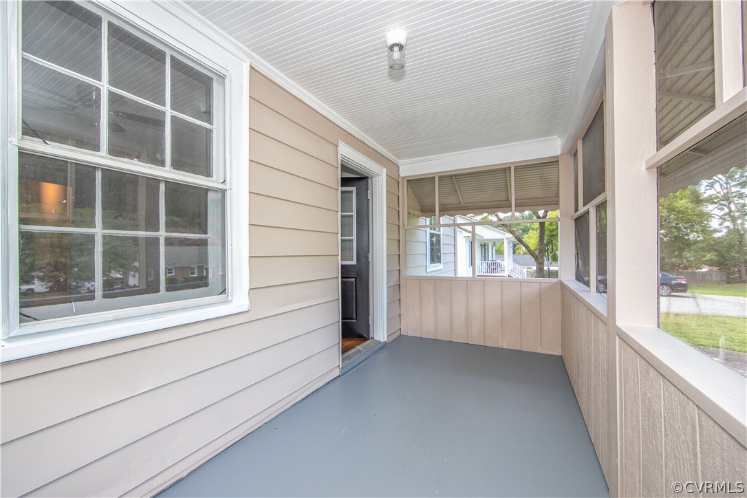 514 Graham Road Petersburg, VA 23805 - Photo 4 of 21 Gallery Image 4