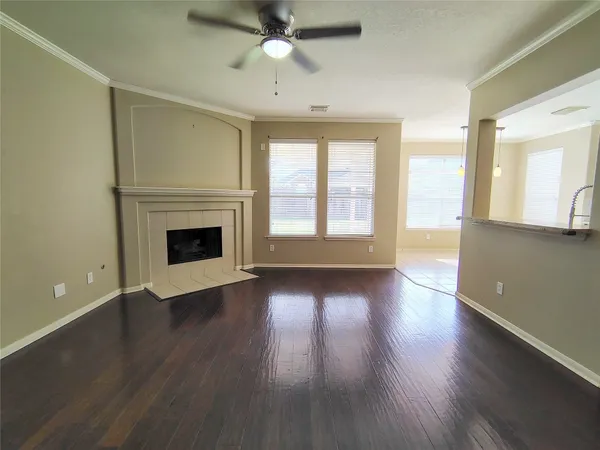 $2,300 | 6334 Richland Hills Drive, Katy, TX 77494