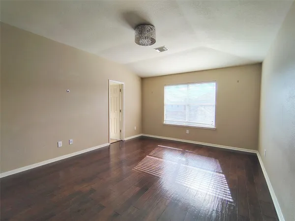 $2,300 | 6334 Richland Hills Drive, Katy, TX 77494