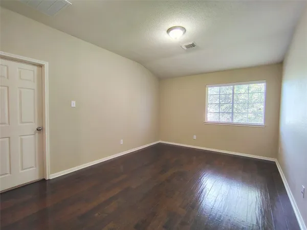 $2,300 | 6334 Richland Hills Drive, Katy, TX 77494