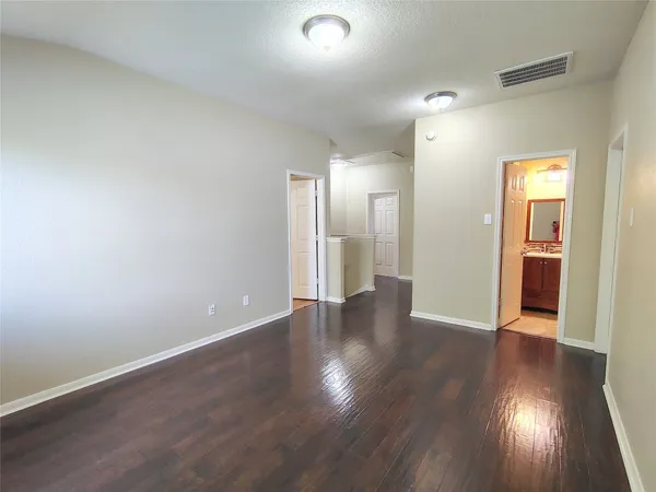 $2,300 | 6334 Richland Hills Drive, Katy, TX 77494