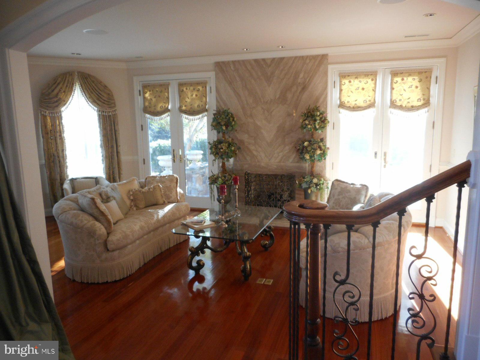 2332 Hidden Brook Road Finksburg, MD 21048 - Photo 10 of 30 Living Room