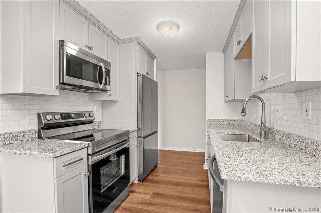 45 Jefferson Road, Unit 216 Branford, CT 06405 - Photo 1 of 1
