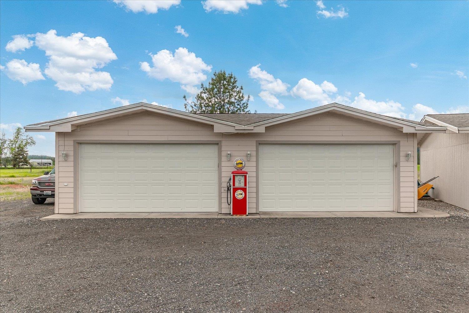 20211 North Austin Road Colbert, WA 99005 - Photo 4 of 49
