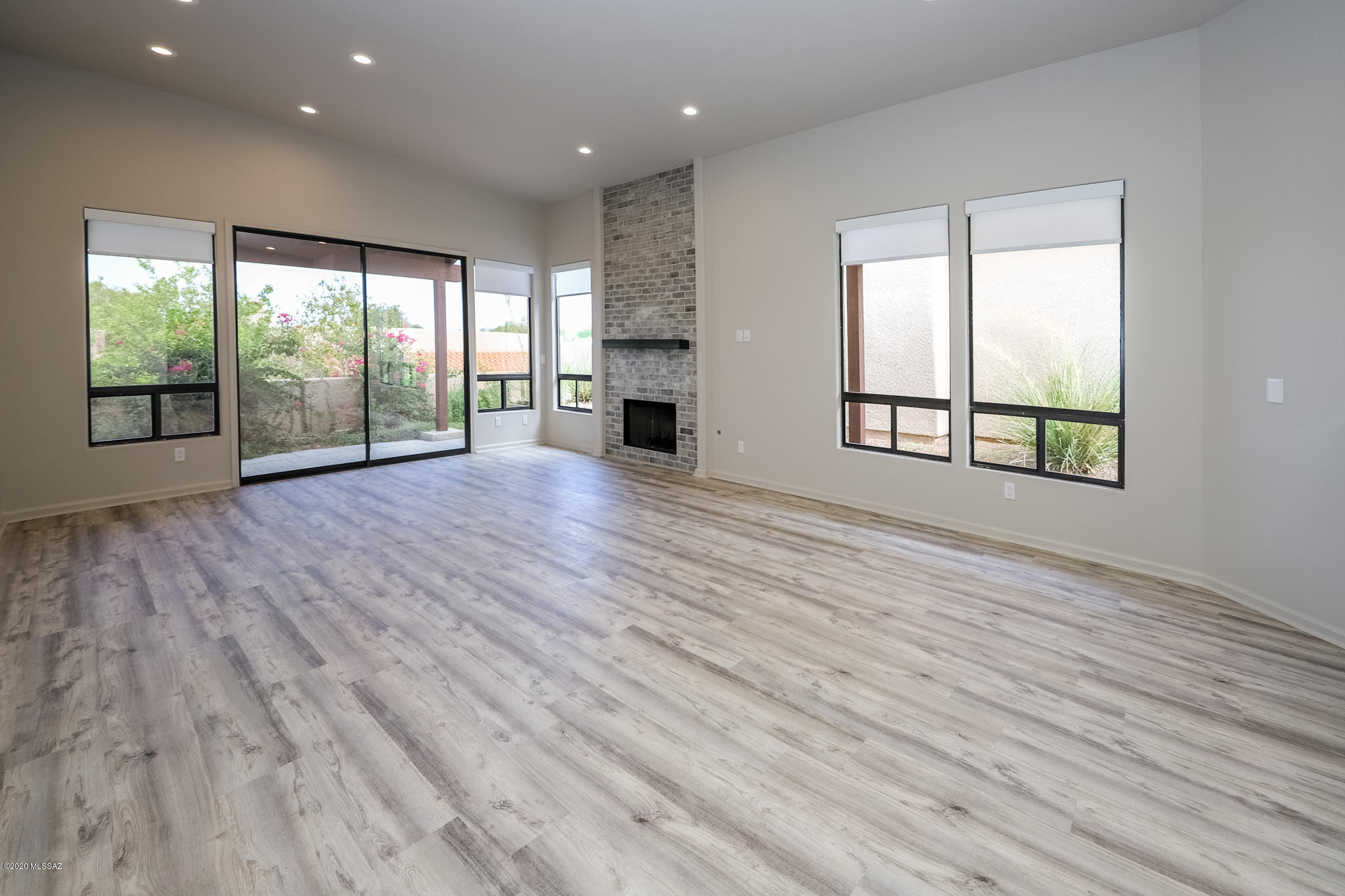 5845 North Misty Ridge Drive Tucson, AZ 85718 - Photo 5 of 34