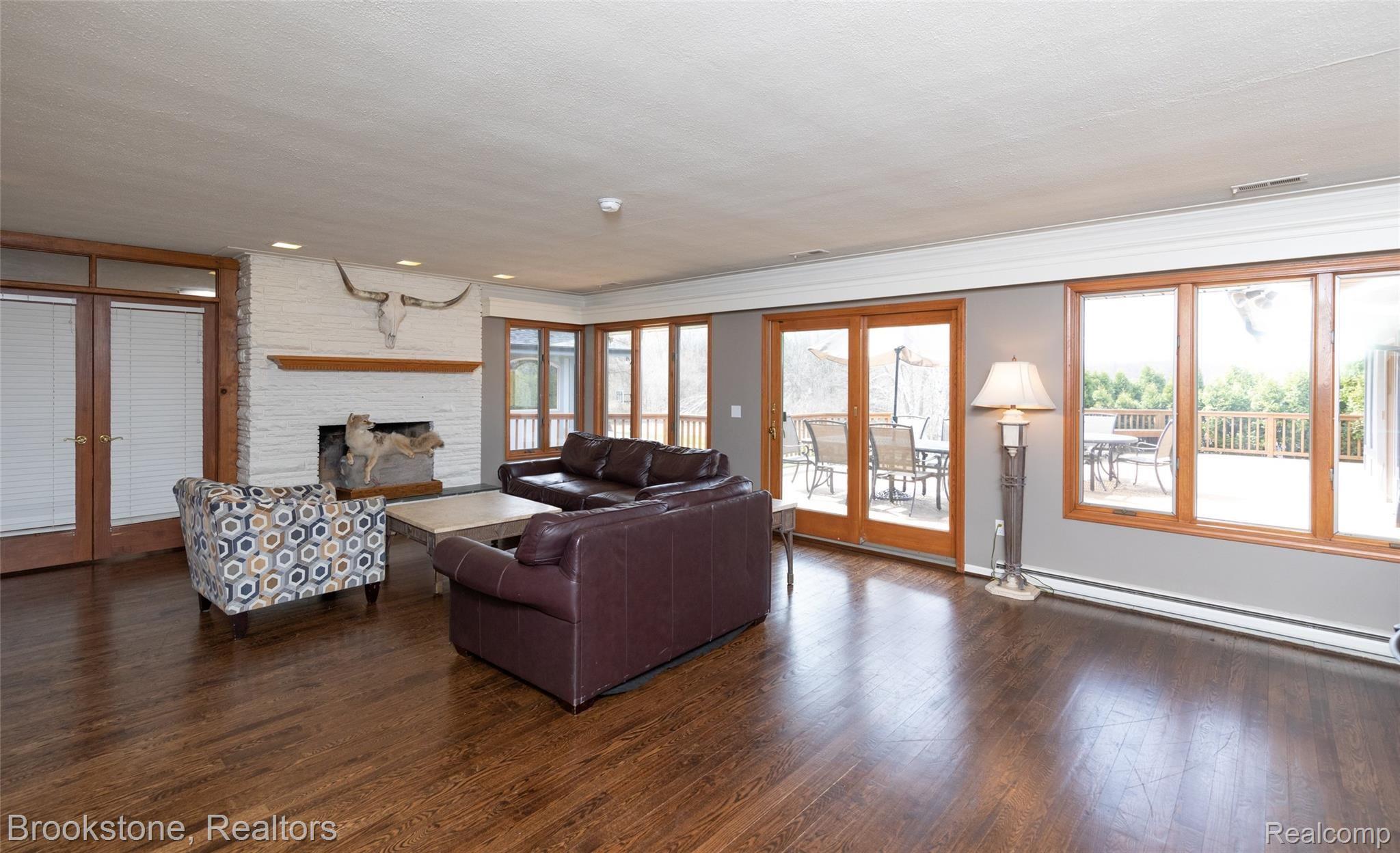 11511 Terrace Road Holly, MI 48442 - Photo 24 of 41 Spacious Great Room with Natural Fireplace