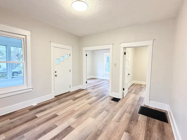 $148,900 | 806 North Busey Avenue, Urbana, IL 61801