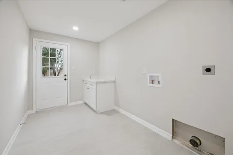 $425,000 | 10009 Lazy Oaks Street, Houston, TX 77080