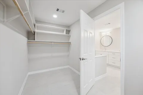 $425,000 | 10009 Lazy Oaks Street, Houston, TX 77080