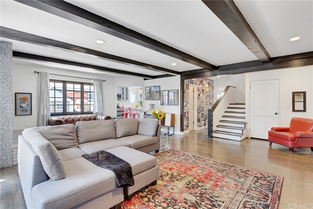 7112 Murietta Avenue Van Nuys, CA 91405 - Photo 37 of 68