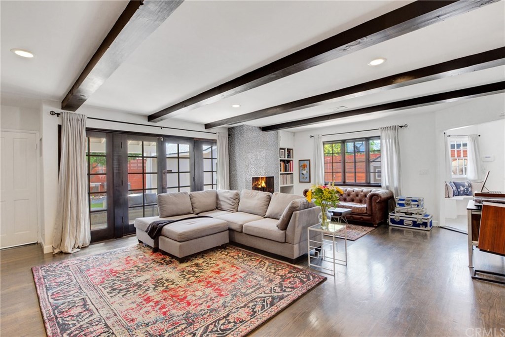 7112 Murietta Avenue Van Nuys, CA 91405 - Photo 38 of 68