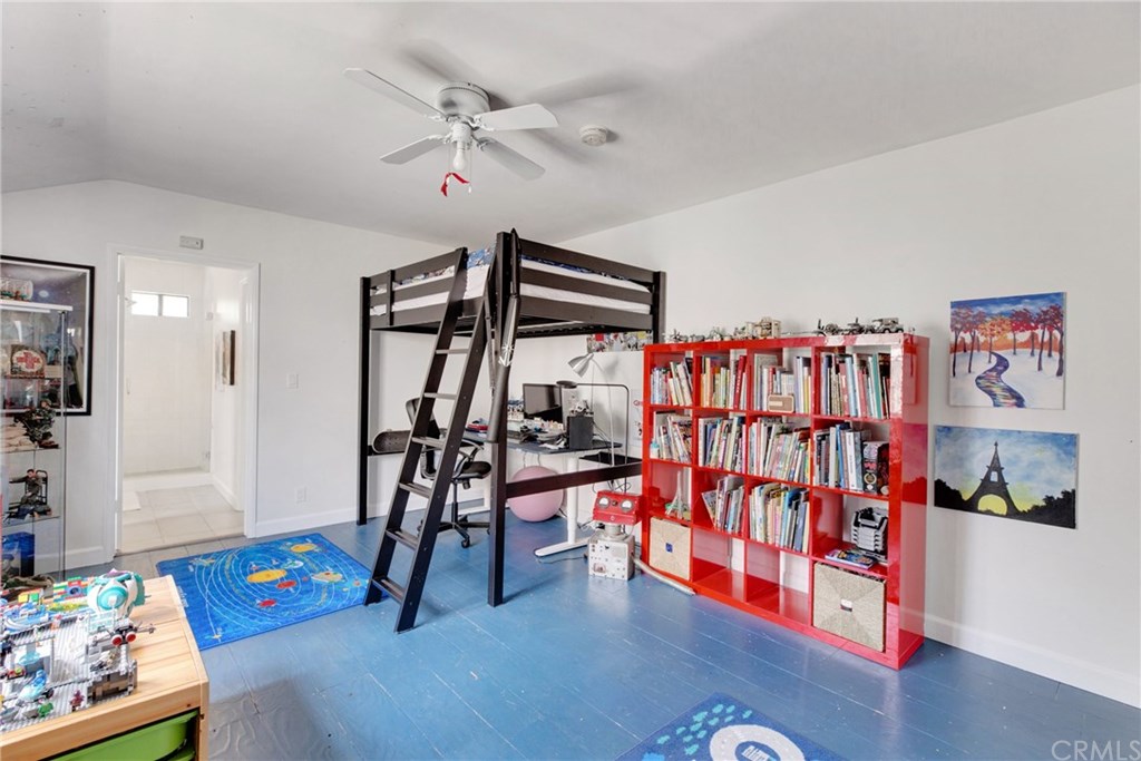 7112 Murietta Avenue Van Nuys, CA 91405 - Photo 42 of 68