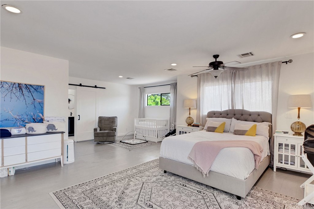 7112 Murietta Avenue Van Nuys, CA 91405 - Photo 50 of 68