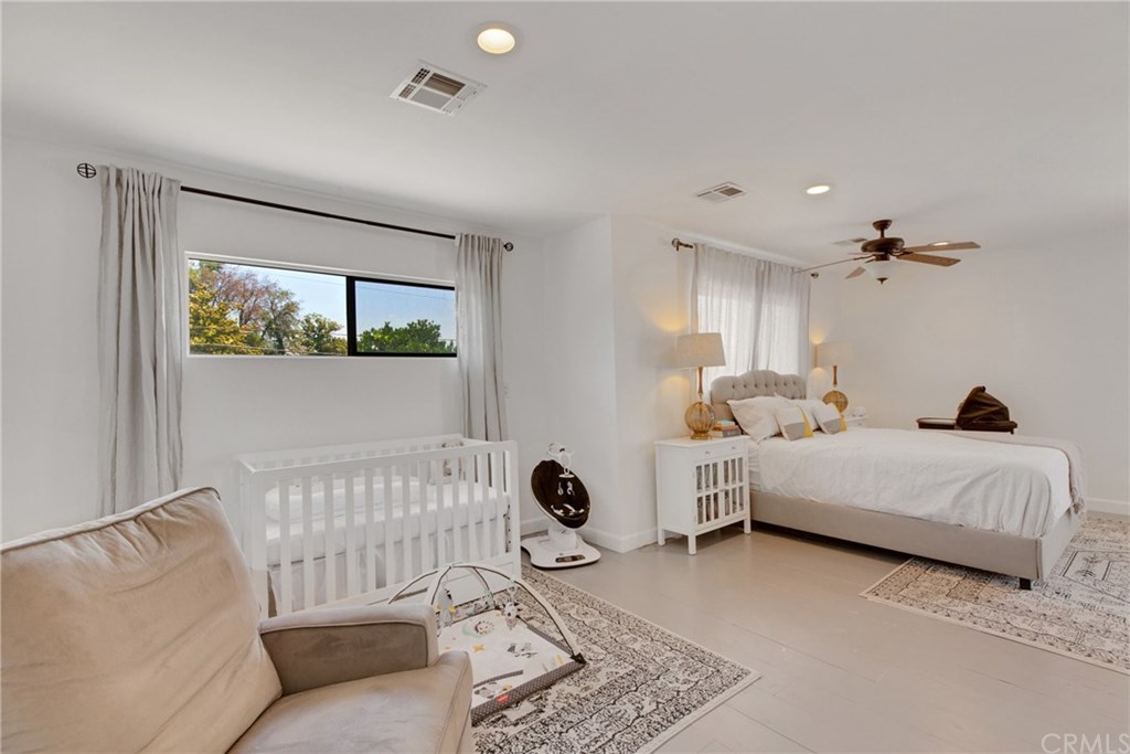 7112 Murietta Avenue Van Nuys, CA 91405 - Photo 52 of 68