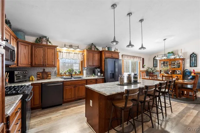 $449,000 | 106 Slosson Road, West Monroe, NY 13167