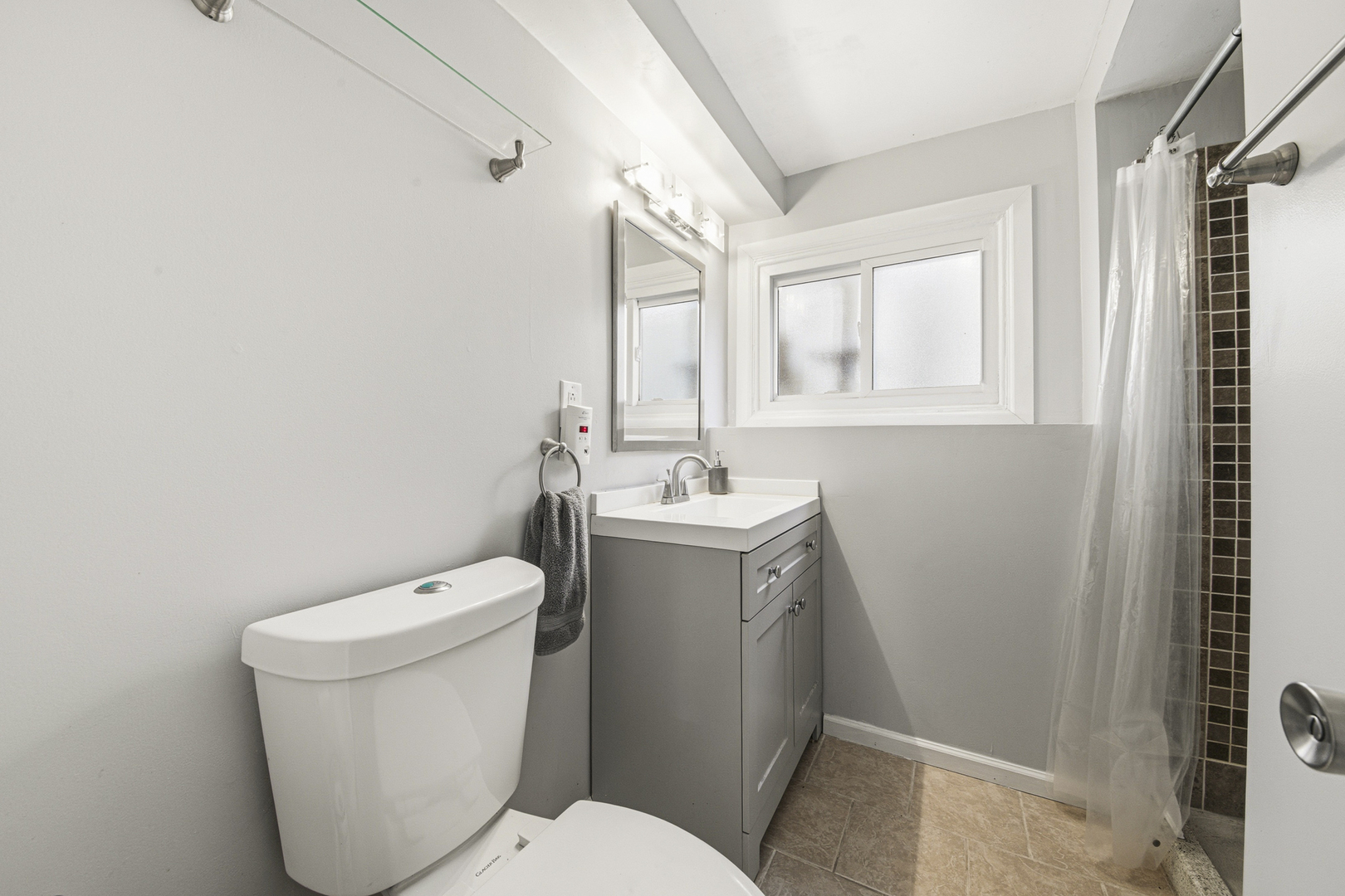1073 South Finley Road Lombard, IL 60148 - Photo 15 of 18 Gallery Image 15