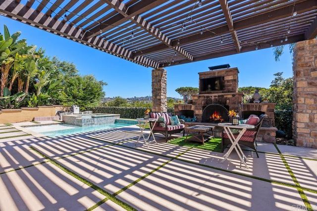 $2,998,600 | 7234 Estrella De Mar Road, Carlsbad, CA 92009