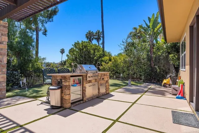 $2,998,600 | 7234 Estrella De Mar Road, Carlsbad, CA 92009