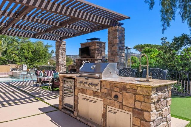 $2,998,600 | 7234 Estrella De Mar Road, Carlsbad, CA 92009