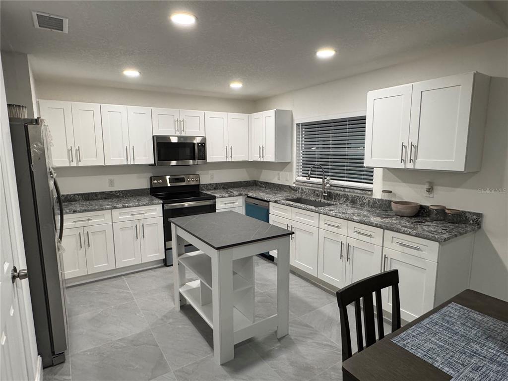 4808 Anderson Road Orlando, FL 32812 - Photo 7 of 24 Gallery Image 7